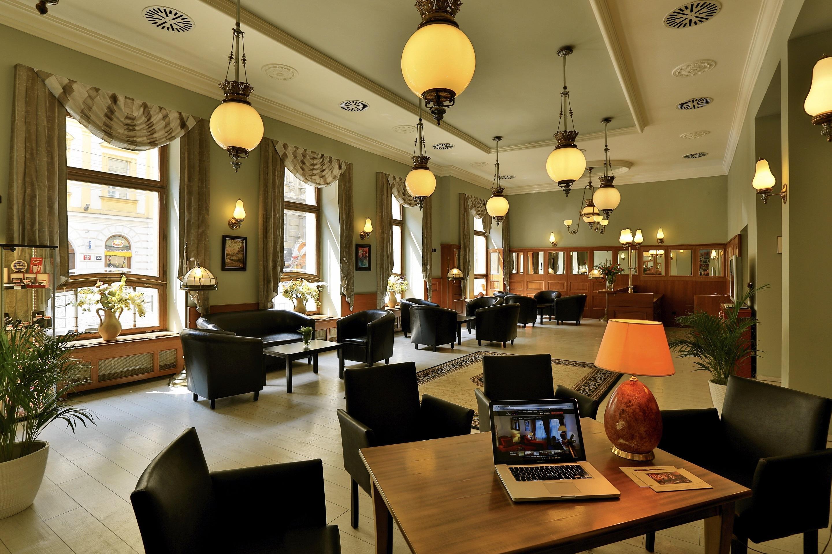 Hotel Ariston Прага Экстерьер фото