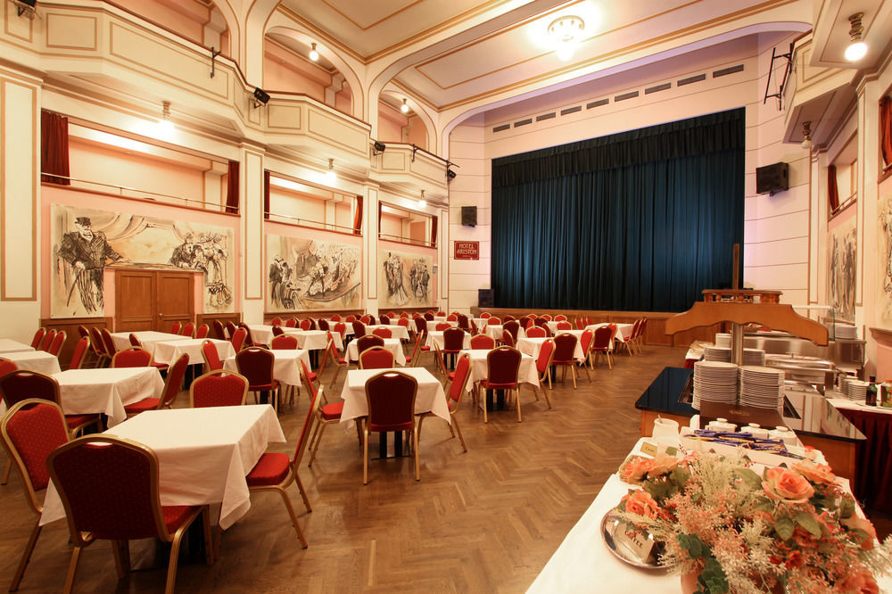 Hotel Ariston Прага Экстерьер фото
